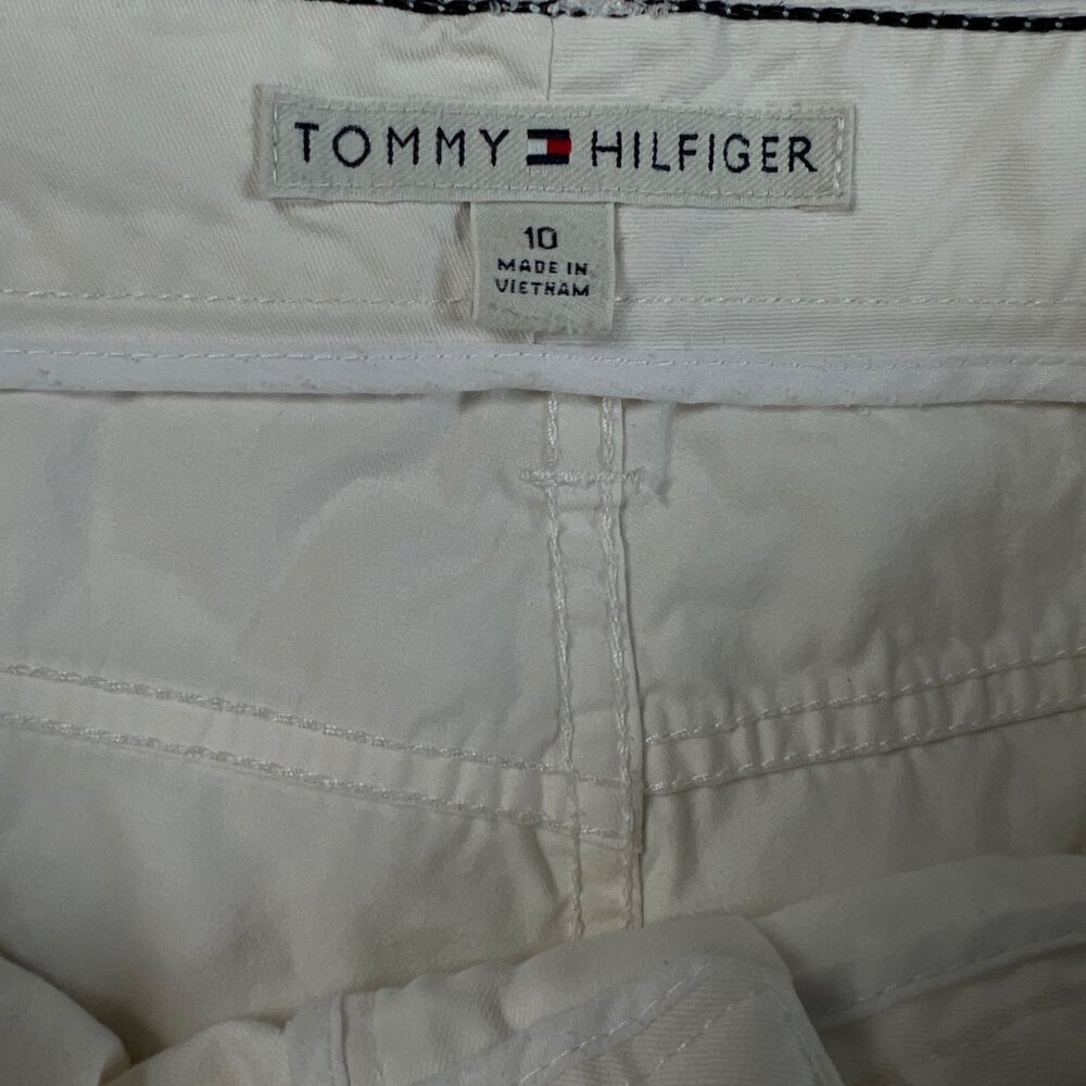 Tommy Hilfiger Shorts Women's Flat Front Metal Accent Pockets Chinos White 10 - Picture 2 of 14